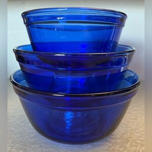 Vintage Anchor Hocking Cobalt Blue Nesting Bowls